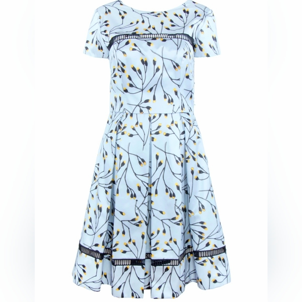 Carolina Herrera EUC Light Blue Yellow Buds Fit Flare Short Sleeve Pleats 8